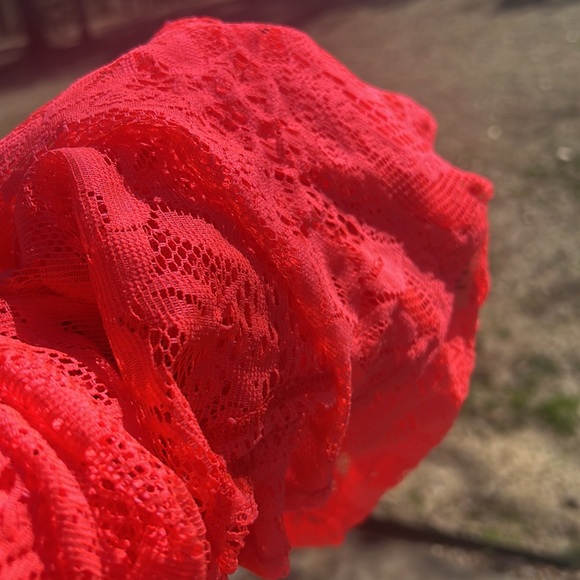 NWOT LULAROE LACE COVERUP ……..151C - Picture 8 of 8